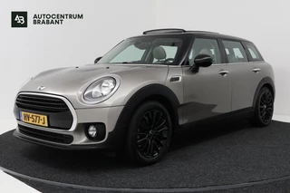 Mini Mini Clubman 1.5 Cooper Automaat (PANORAMADAK, GROOT-NAVIGATIE, LEDER, PARKEERSENSOREN)