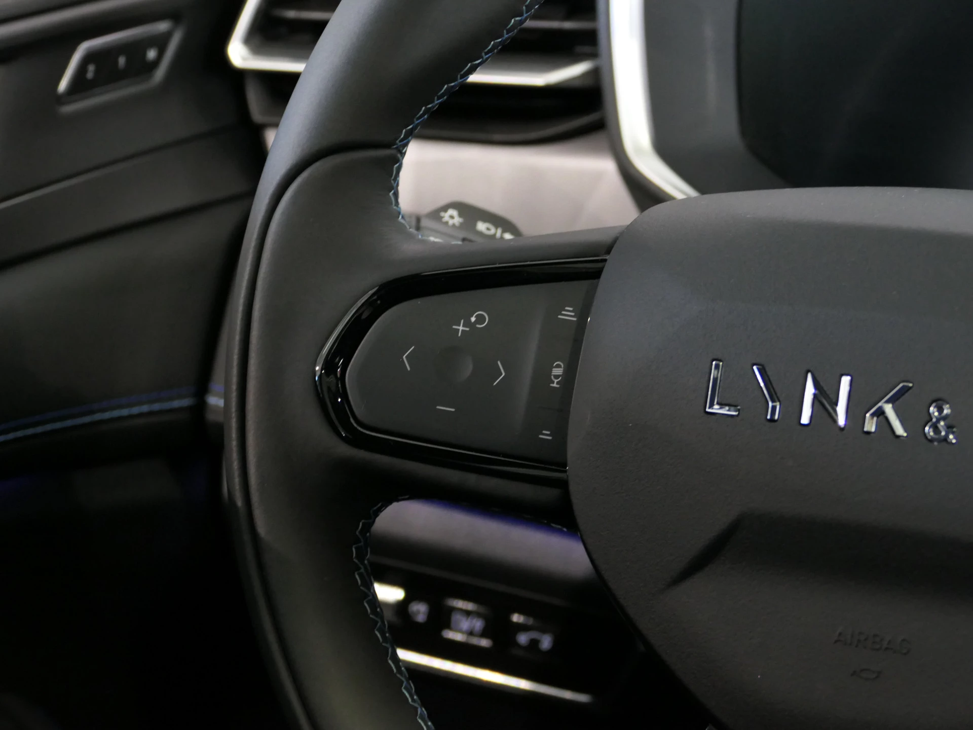 Hoofdafbeelding Lynk & Co 01