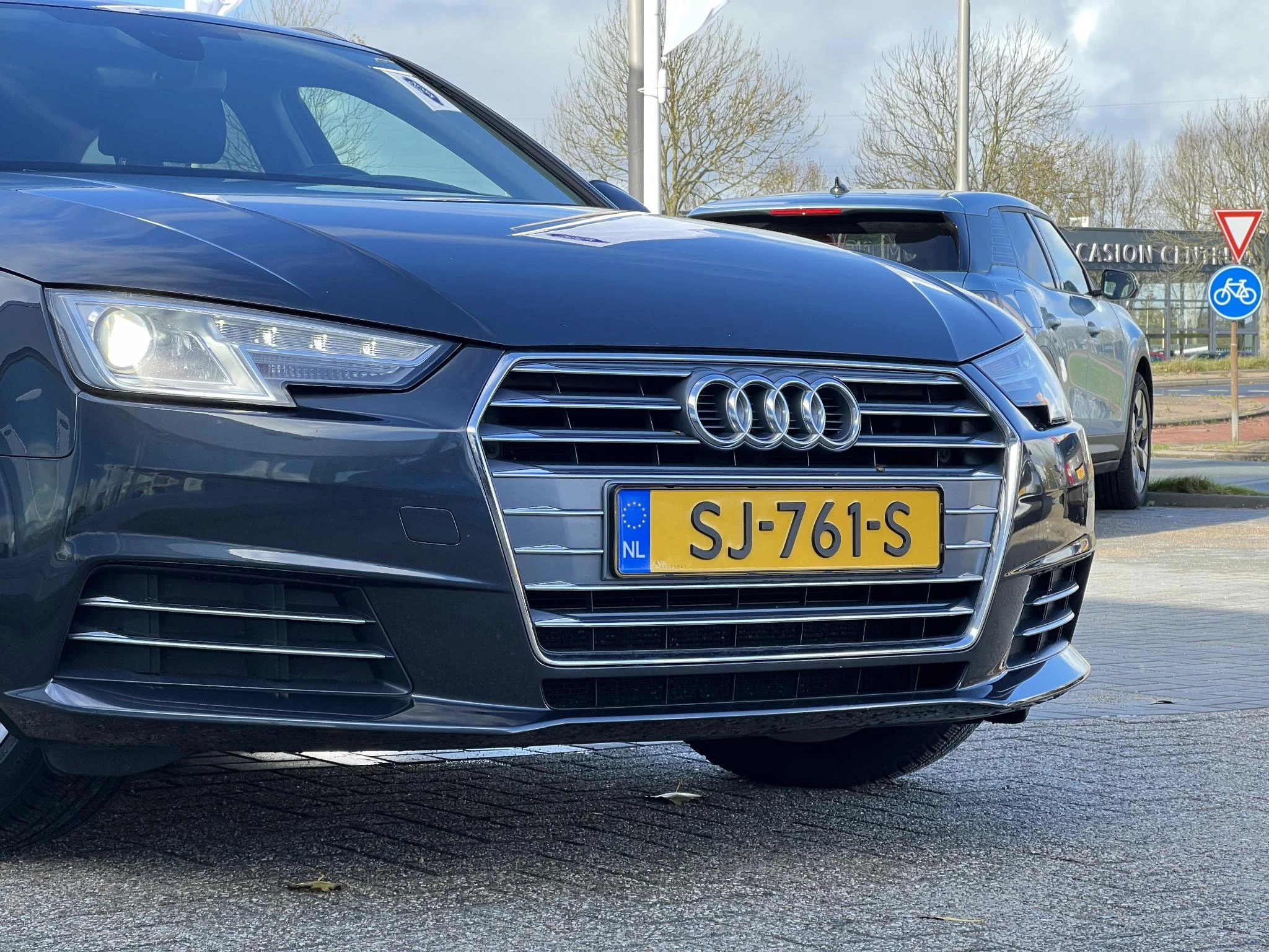 Hoofdafbeelding Audi A4