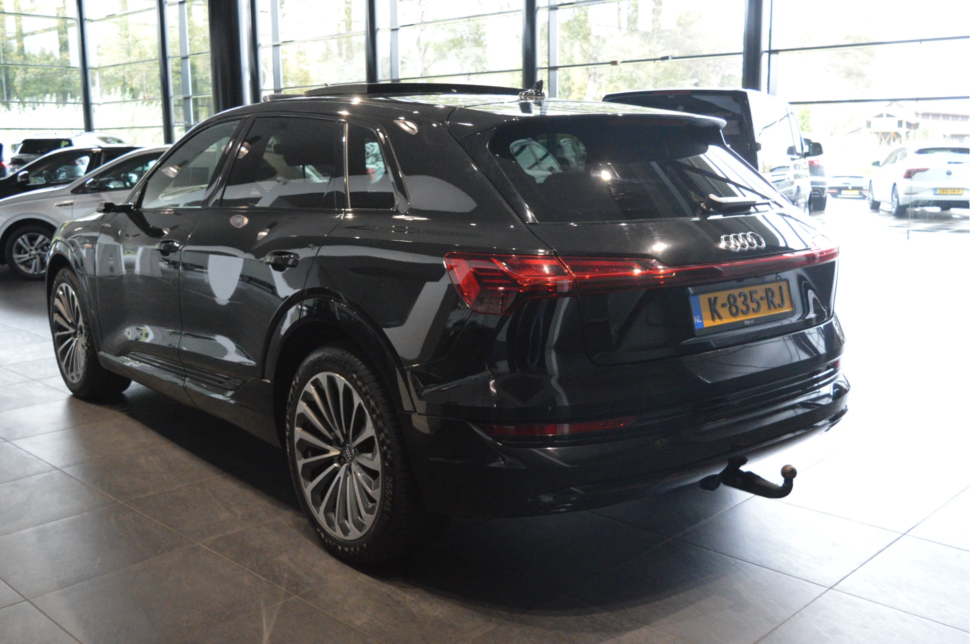 Hoofdafbeelding Audi e-tron