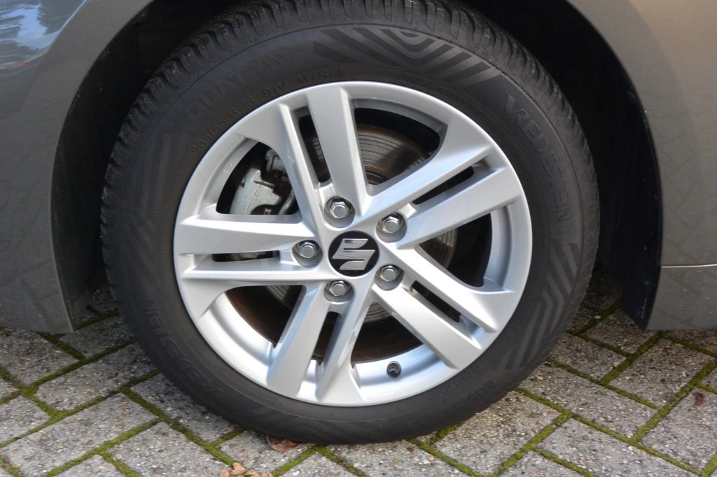 Hoofdafbeelding Suzuki Swace