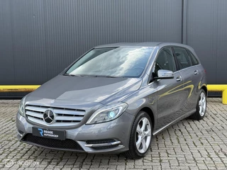 Mercedes B-klasse 180 Ambition TREKHAAK | LEDER | CRUISE