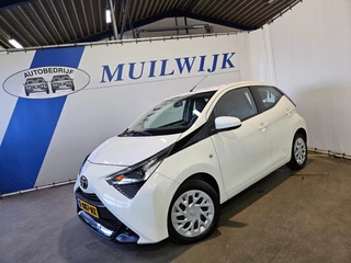Toyota Aygo 1.0 VVT-i x-play / Camera / CarPlay / NL Auto