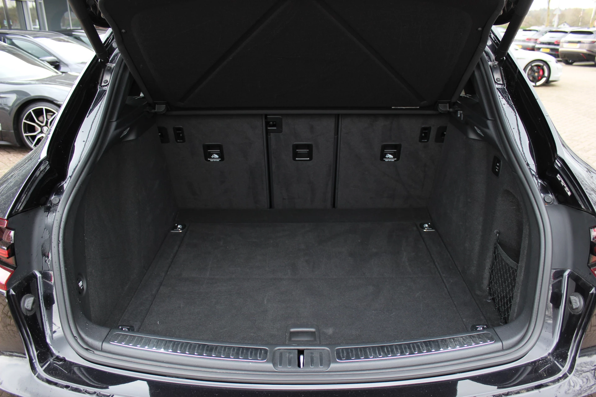 Hoofdafbeelding Porsche Macan