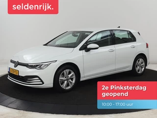 Volkswagen Golf 1.0 eTSI Life | Carplay | Sfeerverlichting |  Adaptive cruise | Navigatie | Parkeerhulp | Full LED | Climate control | Bluetooth