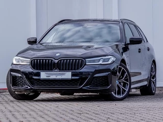 BMW 5 Serie Touring 530e xDrive M-SPORT ** LASER, LEDER, PANORAMA, TREKH, HuD, HiFi, 19-inch LMV ** € 39.750,= onder NP - Ex-BMW AG ** ** INFORMEER OOK NAAR ONZE AANTREKKELIJKE FINANCIAL-LEASE TARIEVEN **
