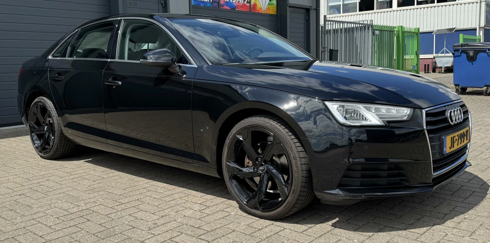 Hoofdafbeelding Audi A4