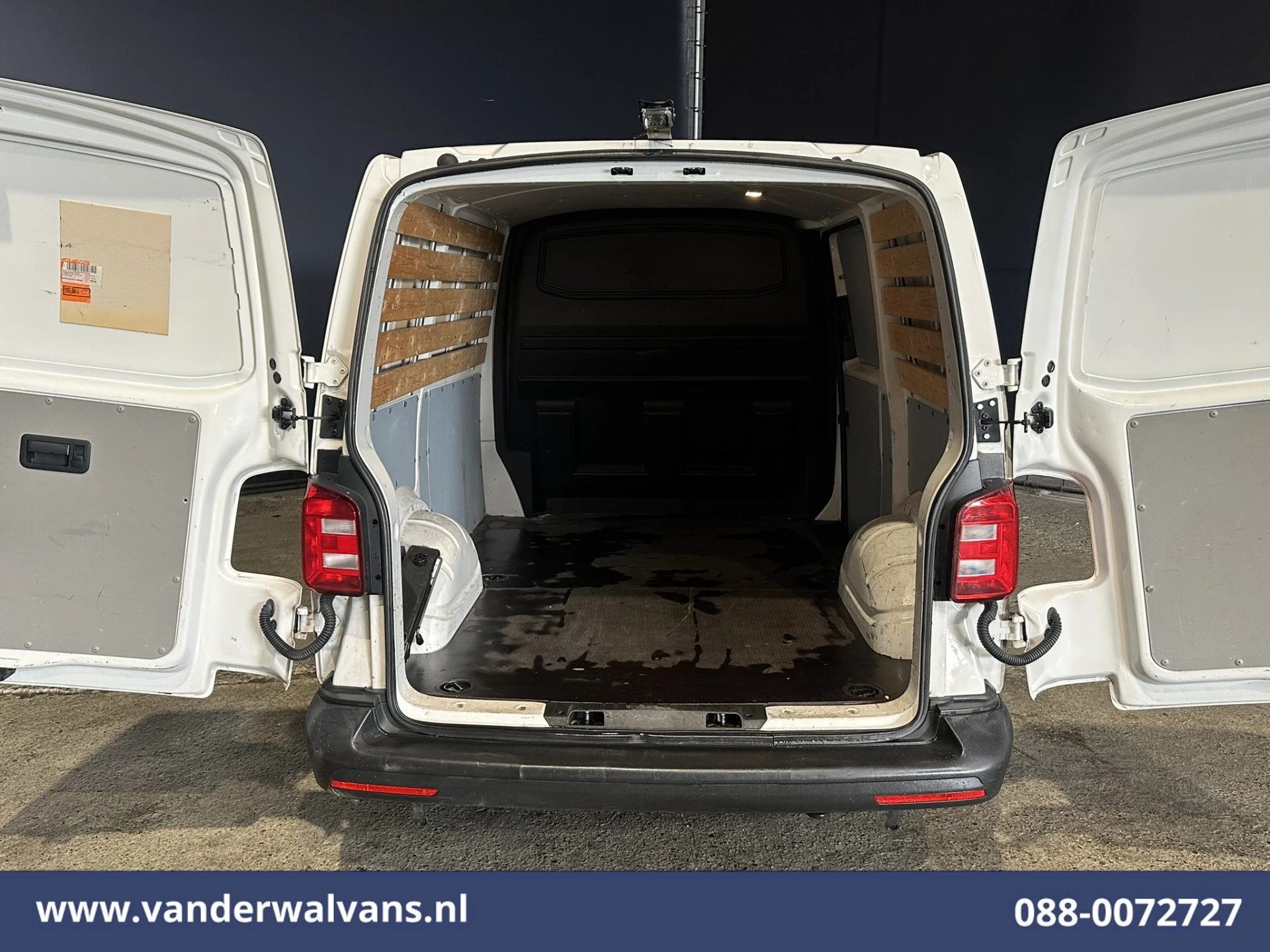 Hoofdafbeelding Volkswagen Transporter
