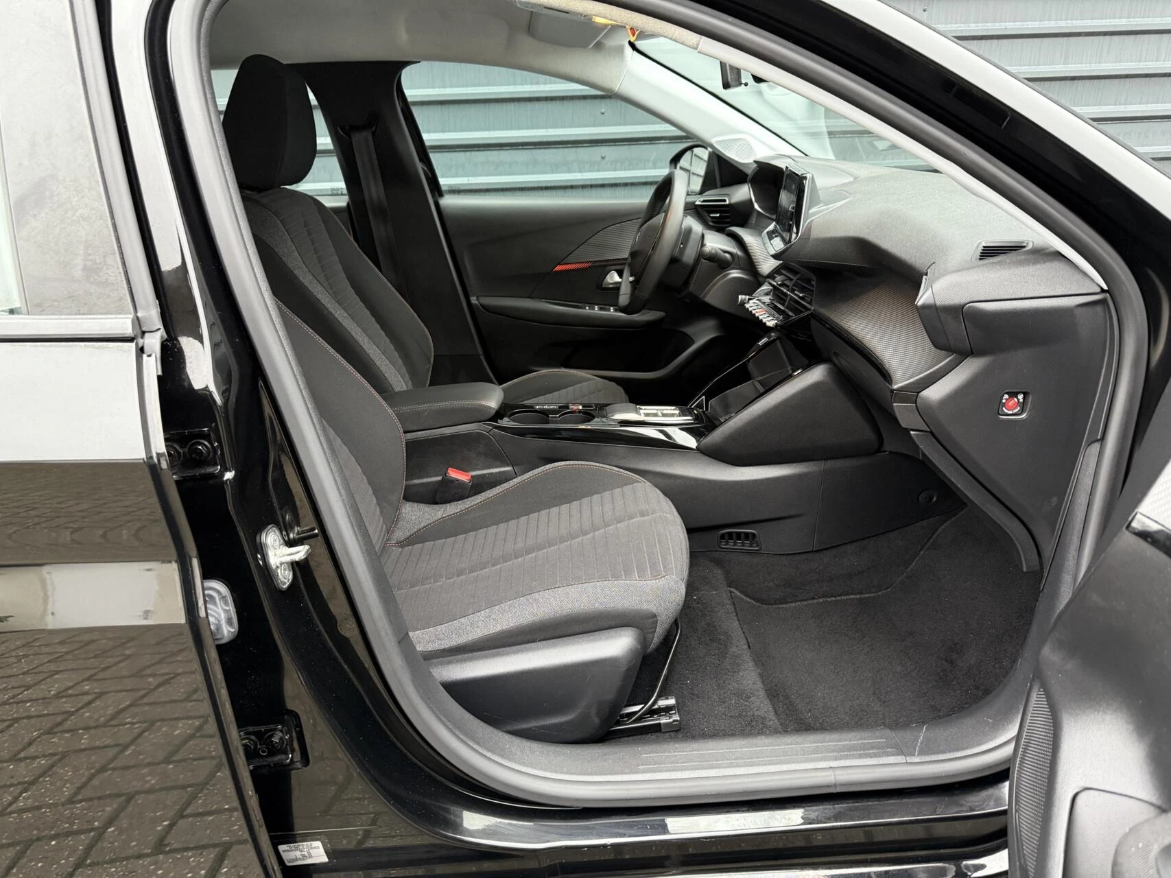 Hoofdafbeelding Peugeot e-208