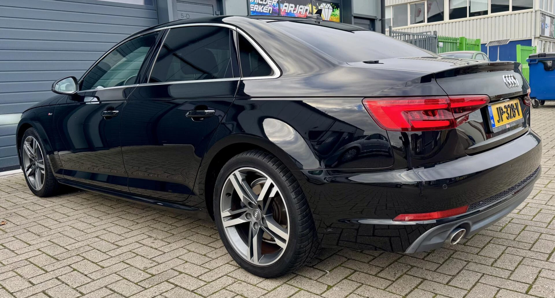 Hoofdafbeelding Audi A4