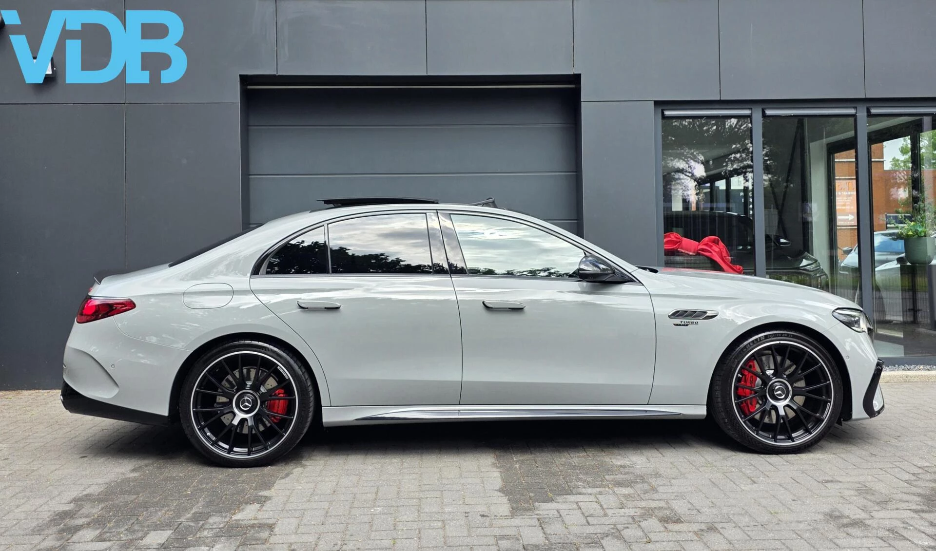 Hoofdafbeelding Mercedes-Benz E-Klasse