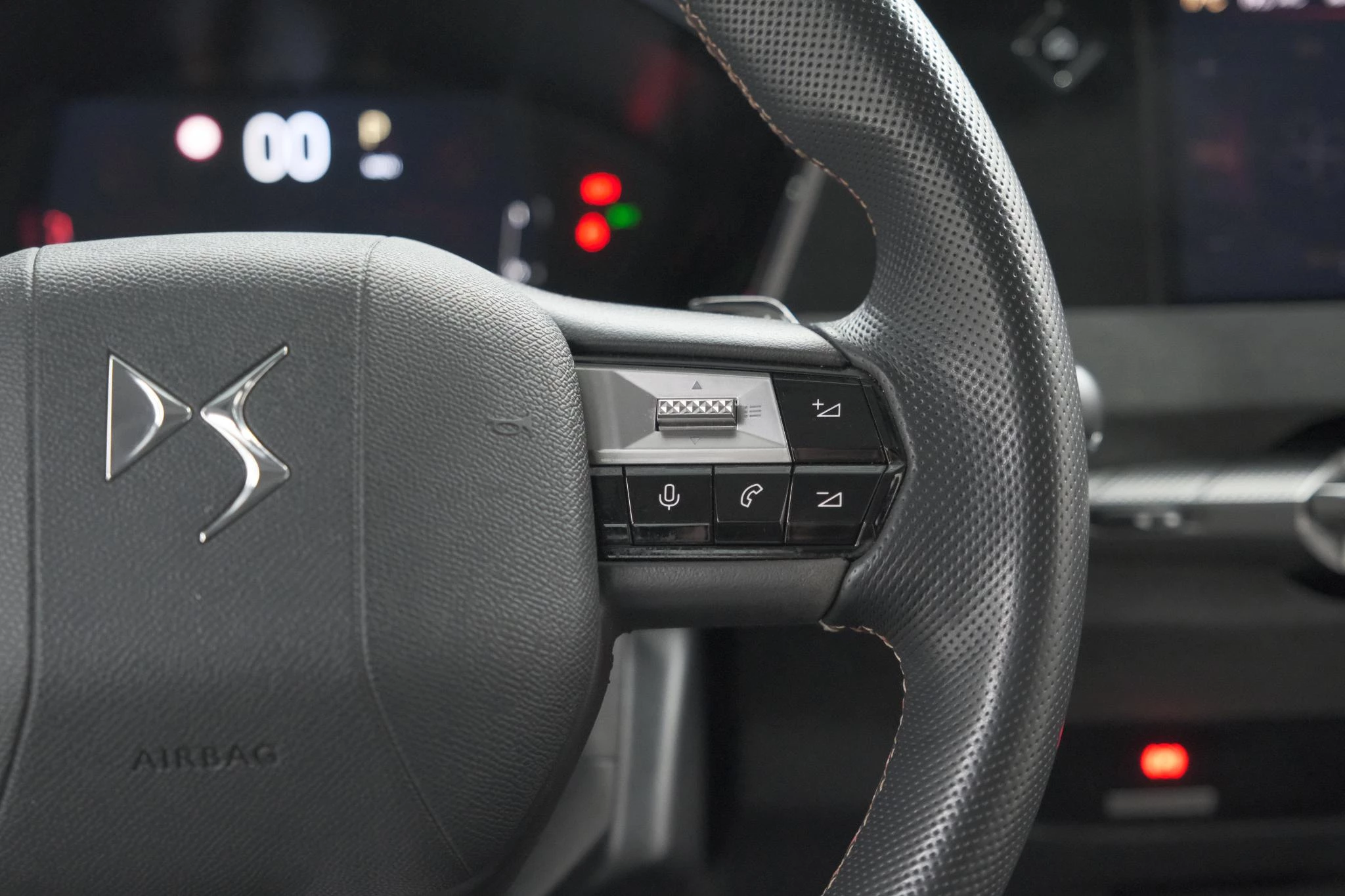 Hoofdafbeelding DS DS 4