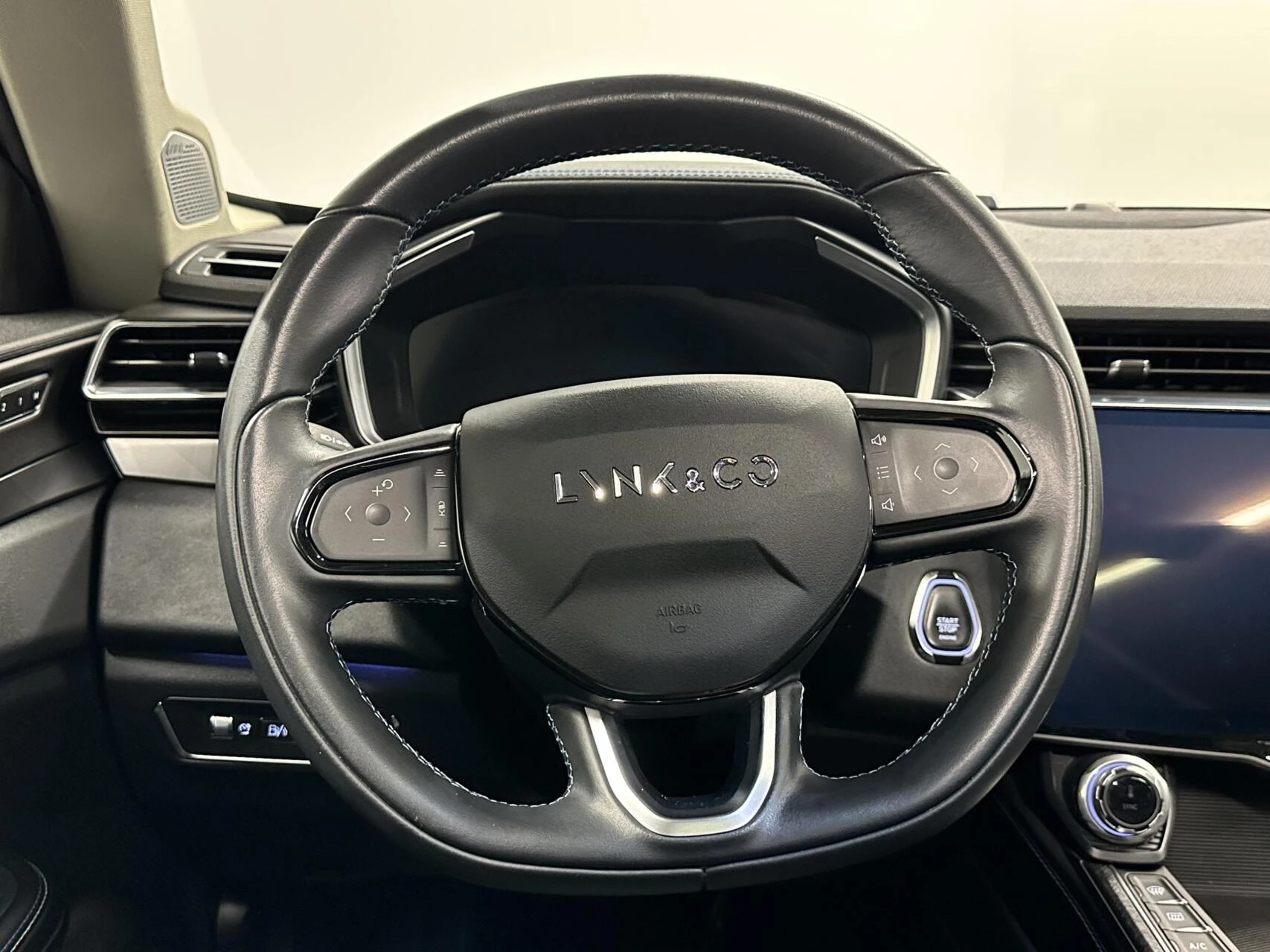 Hoofdafbeelding Lynk & Co 01