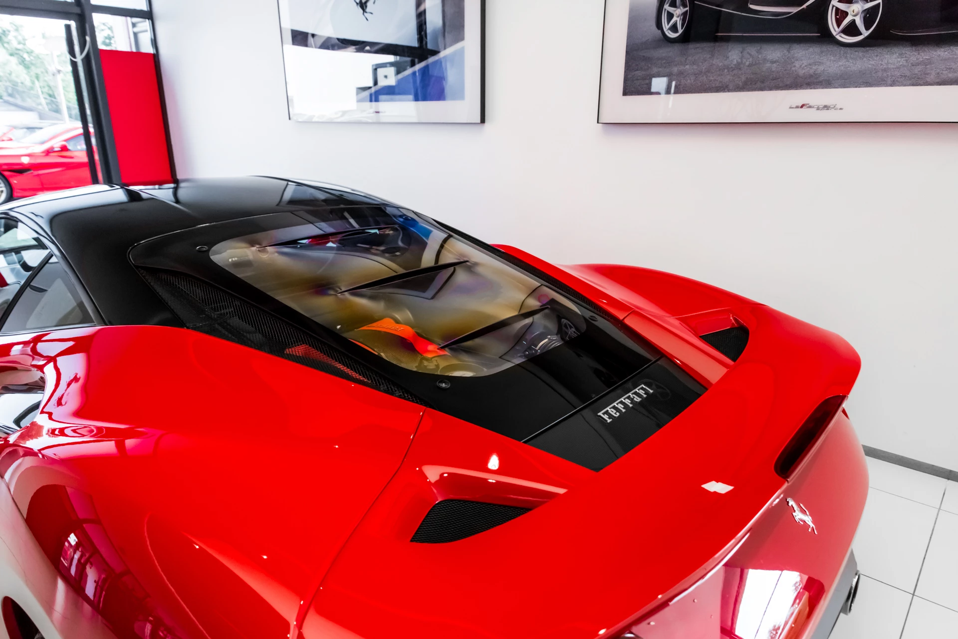 Hoofdafbeelding Ferrari F8 Tributo