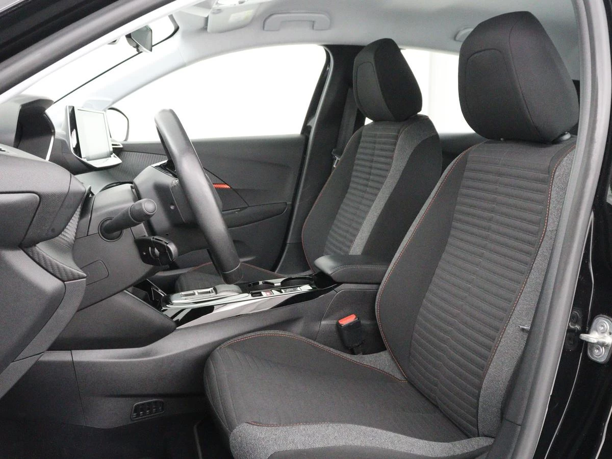 Hoofdafbeelding Peugeot e-208