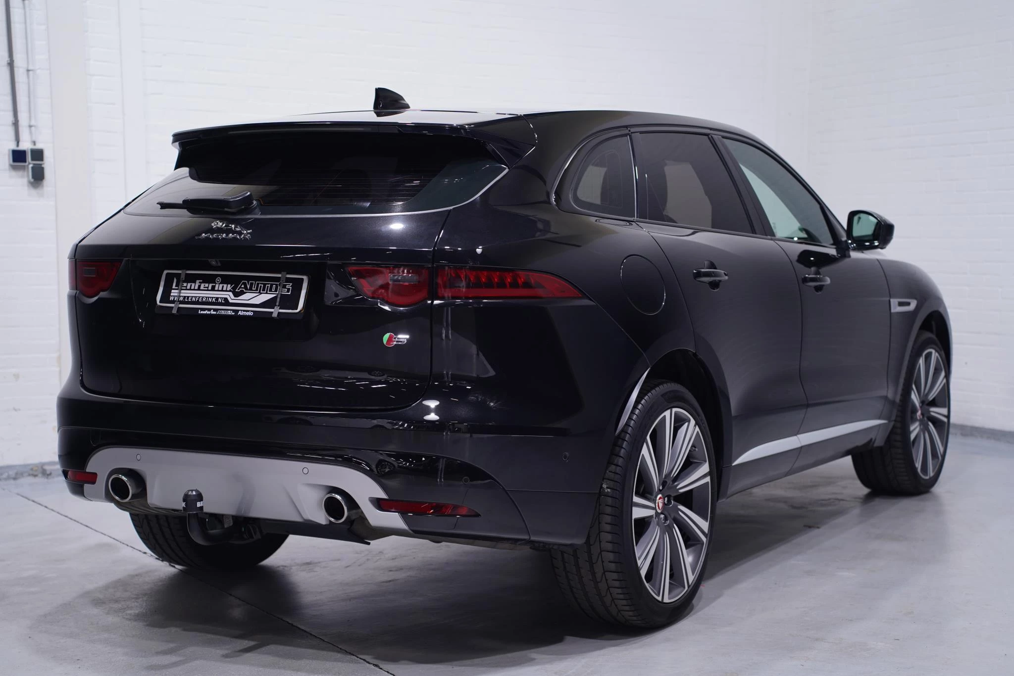 Hoofdafbeelding Jaguar F-PACE