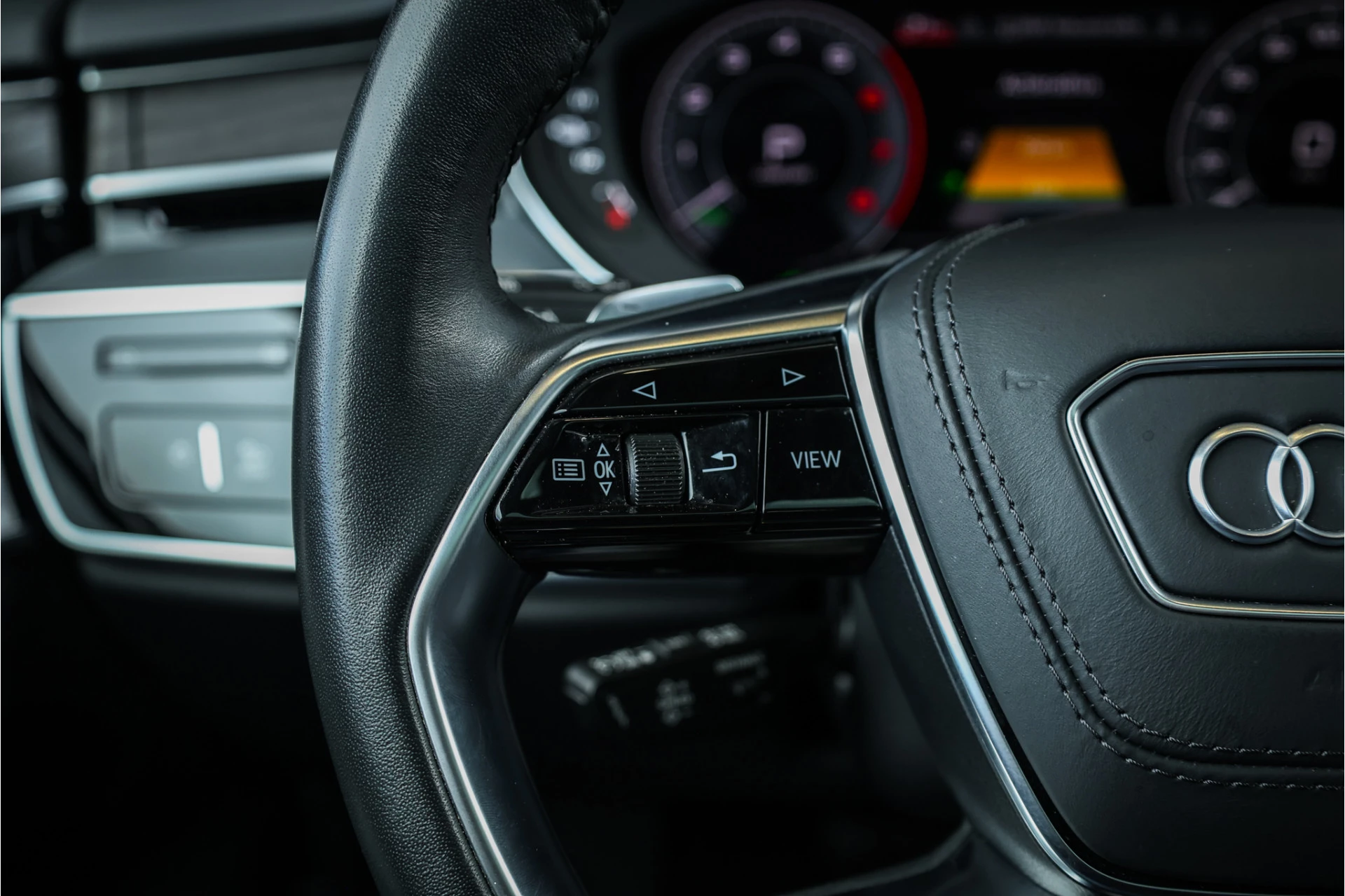 Hoofdafbeelding Audi A8