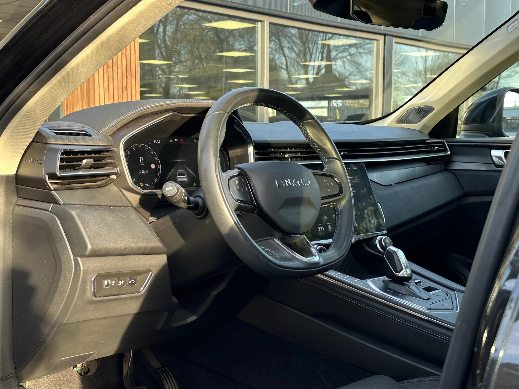 Hoofdafbeelding Lynk & Co 01