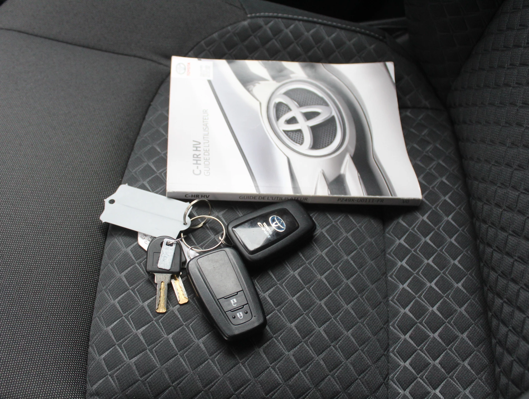 Hoofdafbeelding Toyota C-HR