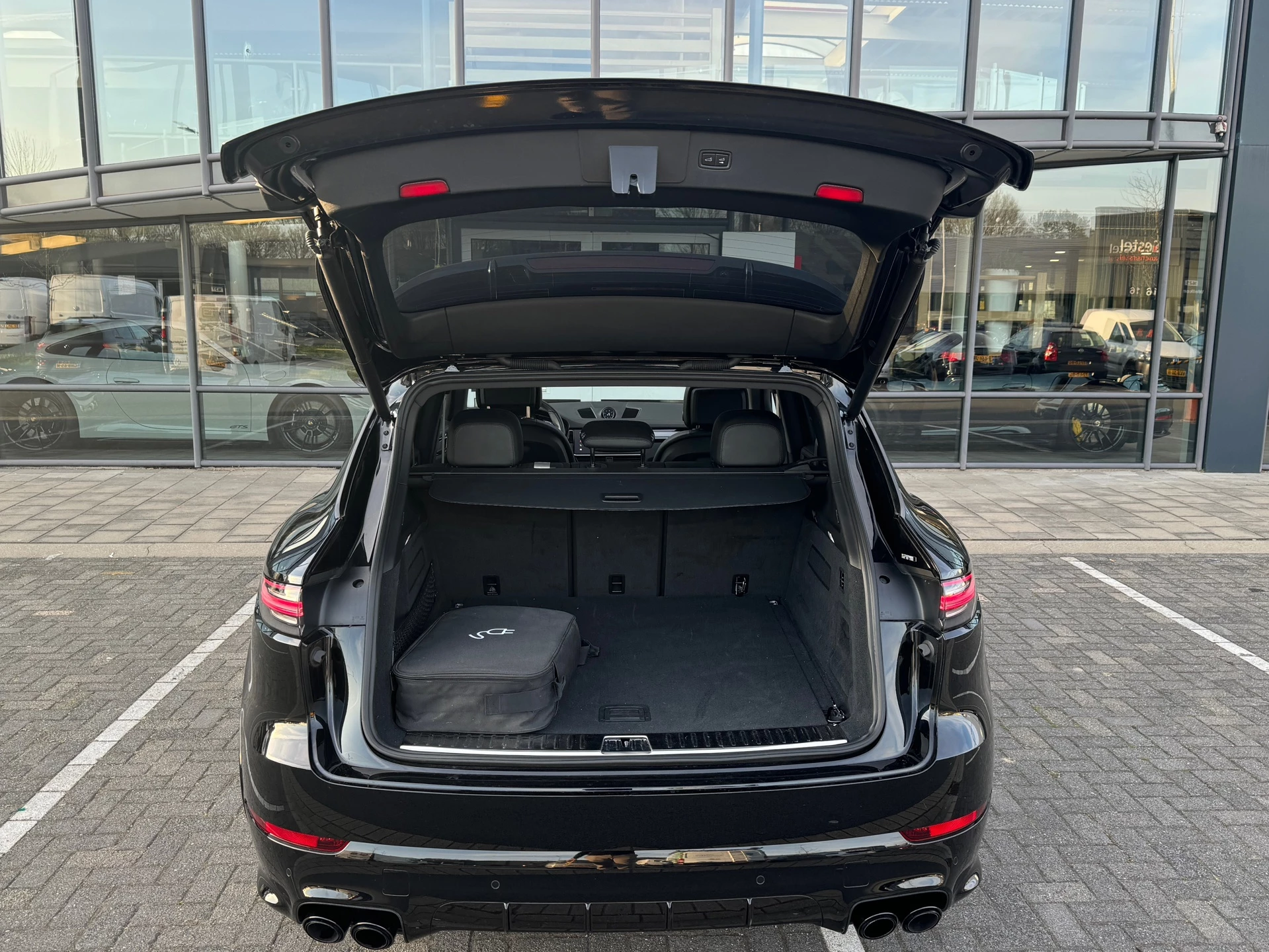 Hoofdafbeelding Porsche Cayenne