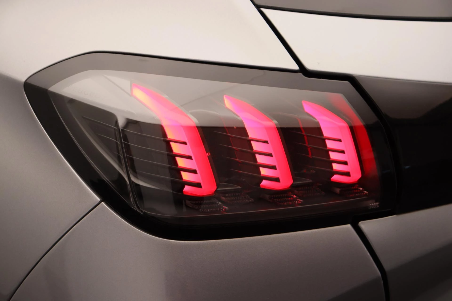 Hoofdafbeelding Peugeot e-208
