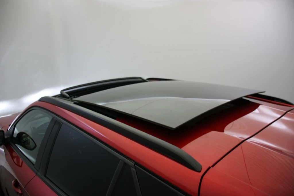 Hoofdafbeelding Peugeot e-2008