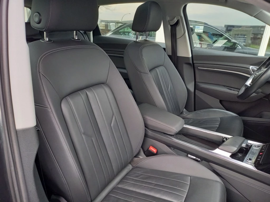 Hoofdafbeelding Audi e-tron