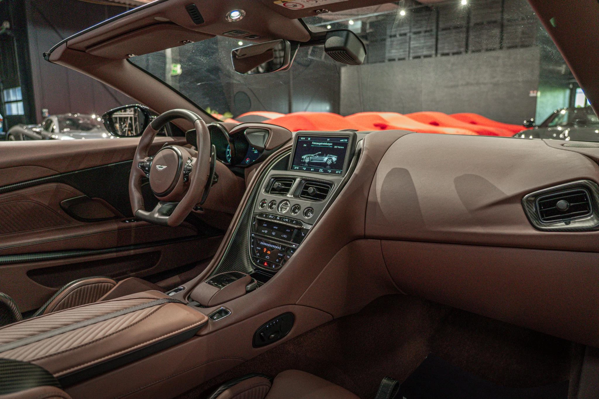 Hoofdafbeelding Aston Martin DBS