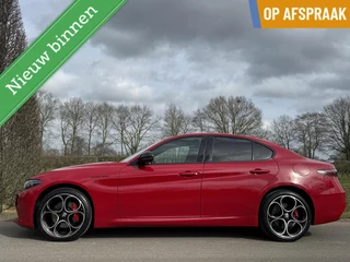 Hoofdafbeelding Alfa Romeo Giulia Alfa Romeo Giulia 2.0t Q4 Competizione, My24, Squadra, Top!