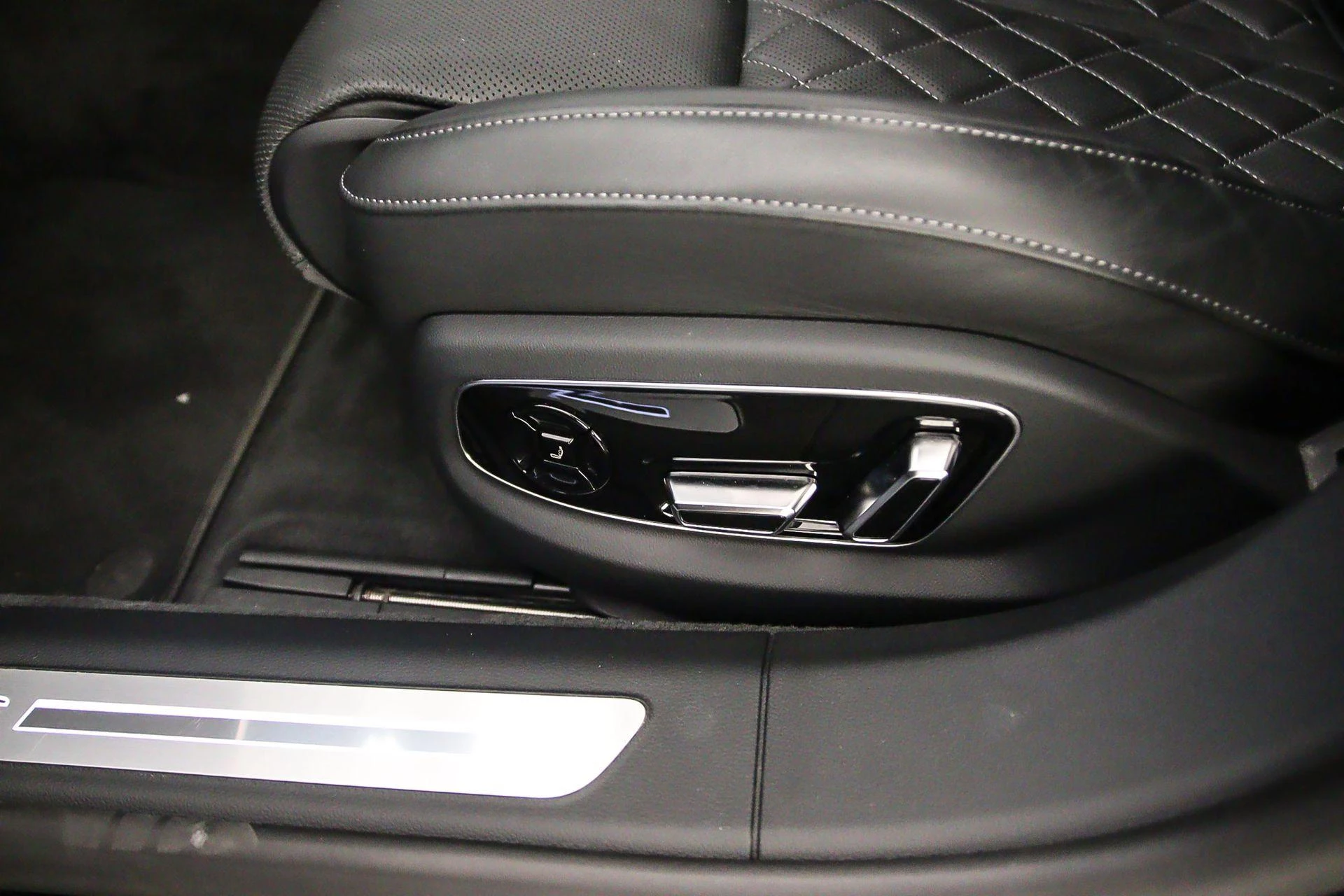 Hoofdafbeelding Audi A8
