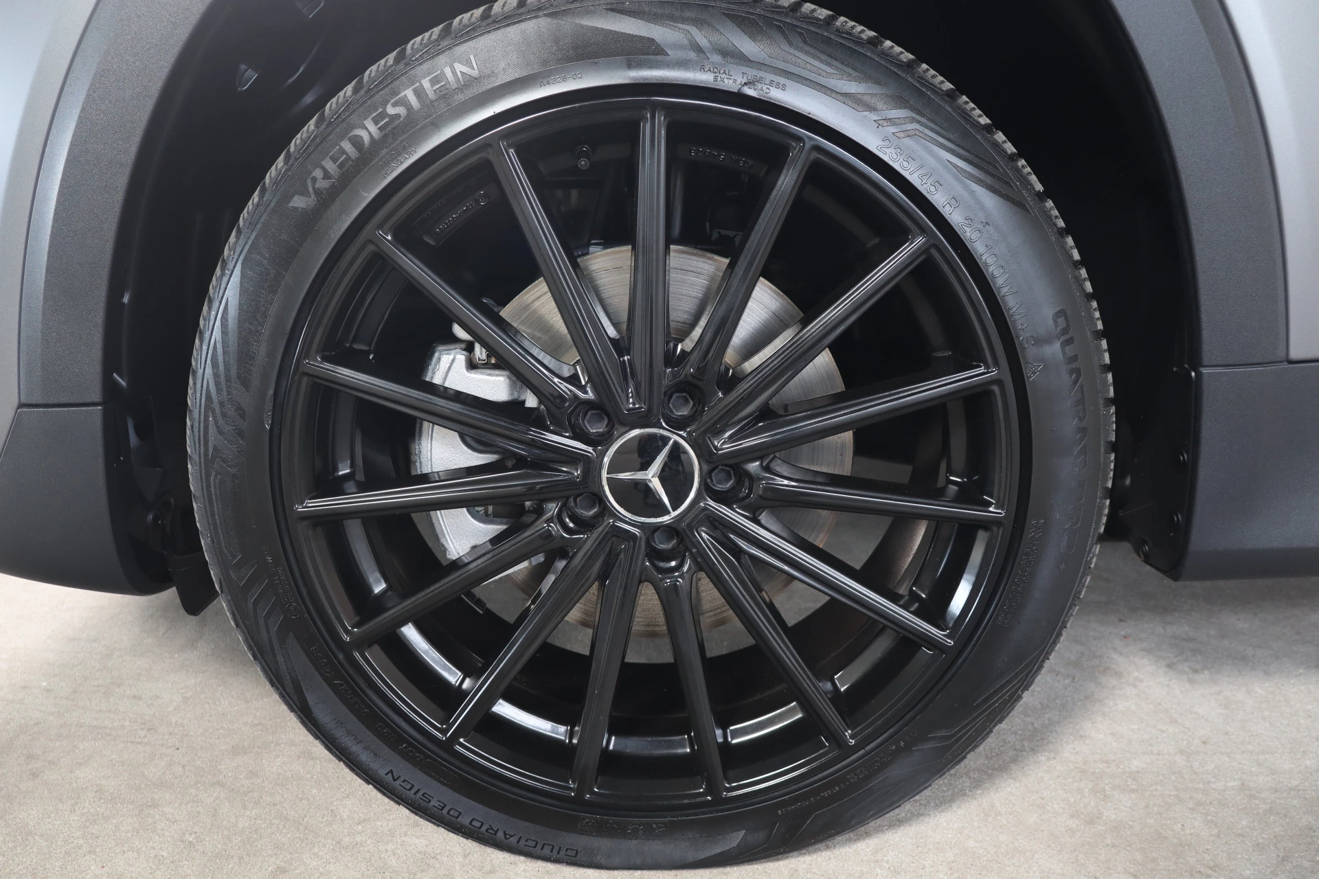 Hoofdafbeelding Mercedes-Benz EQB