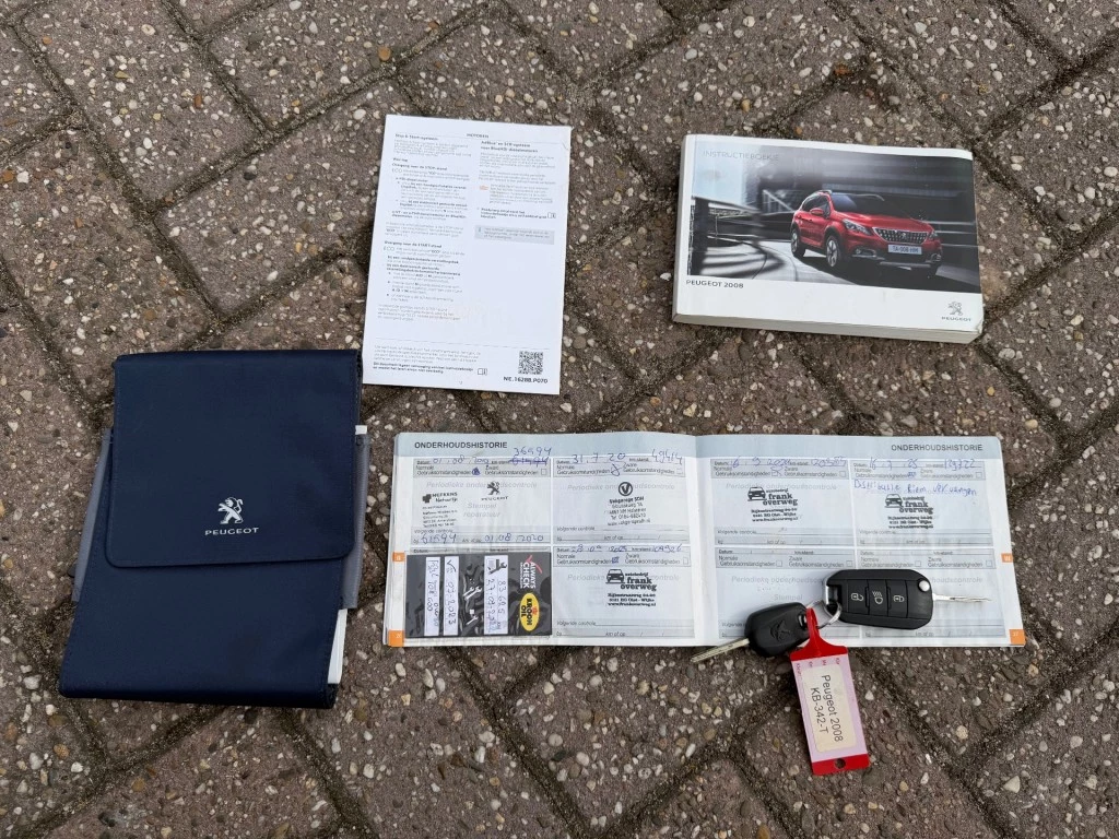 Hoofdafbeelding Peugeot 2008