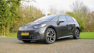 Volkswagen ID.3 First Plus 58 kWh SOH 90% Trekhaak camera