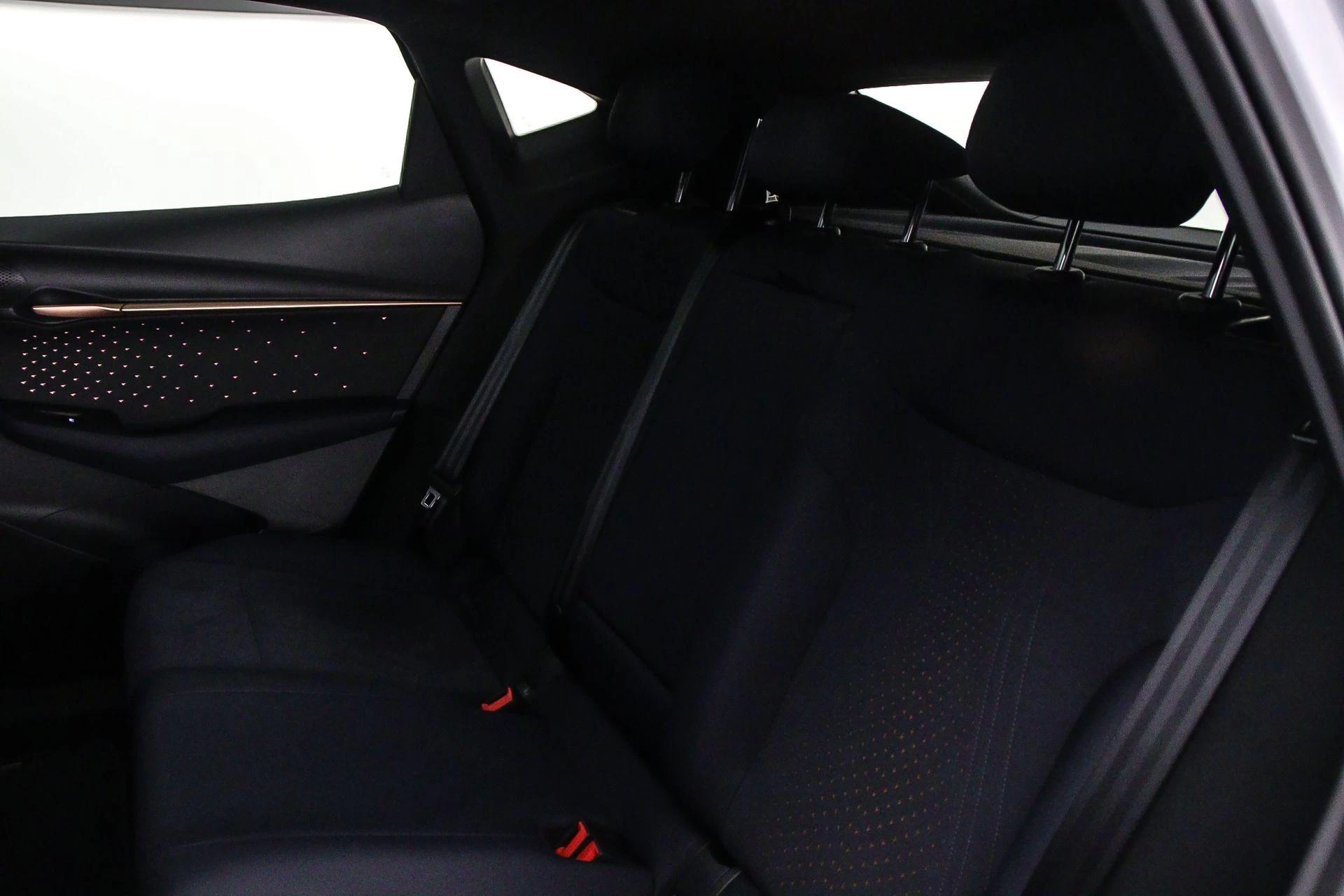 Hoofdafbeelding CUPRA Tavascan