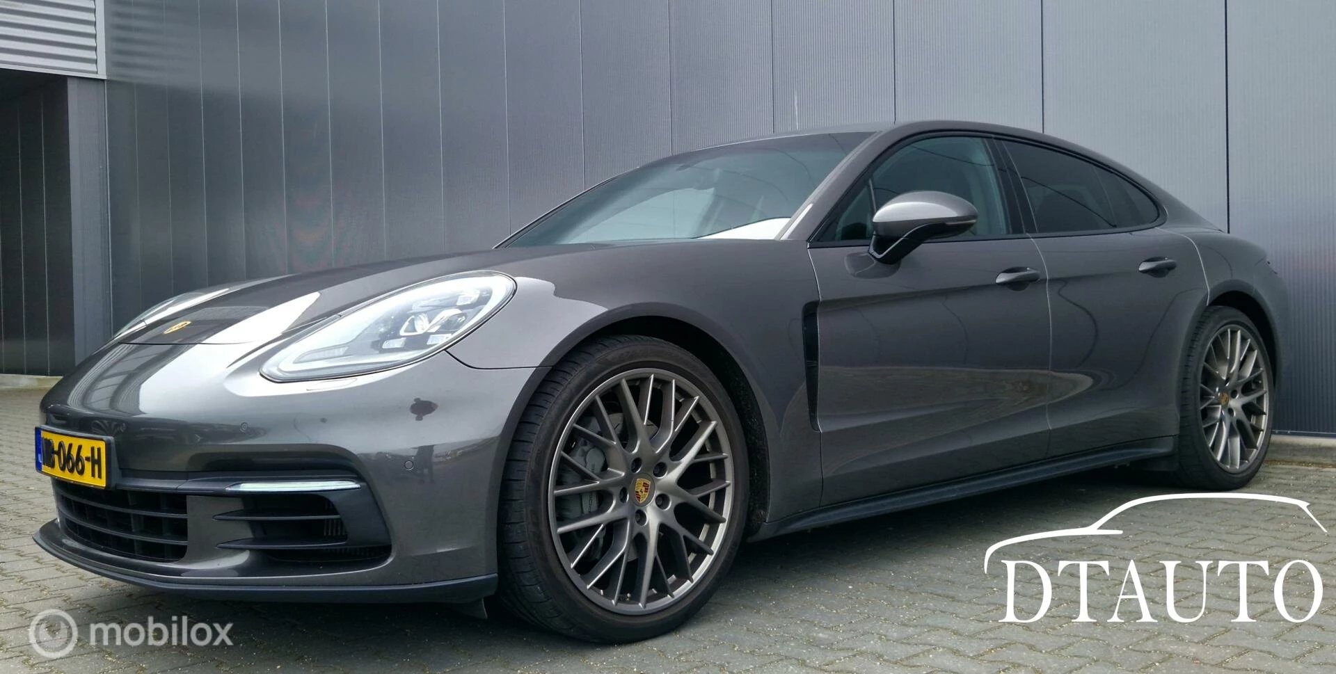 Hoofdafbeelding Porsche Panamera