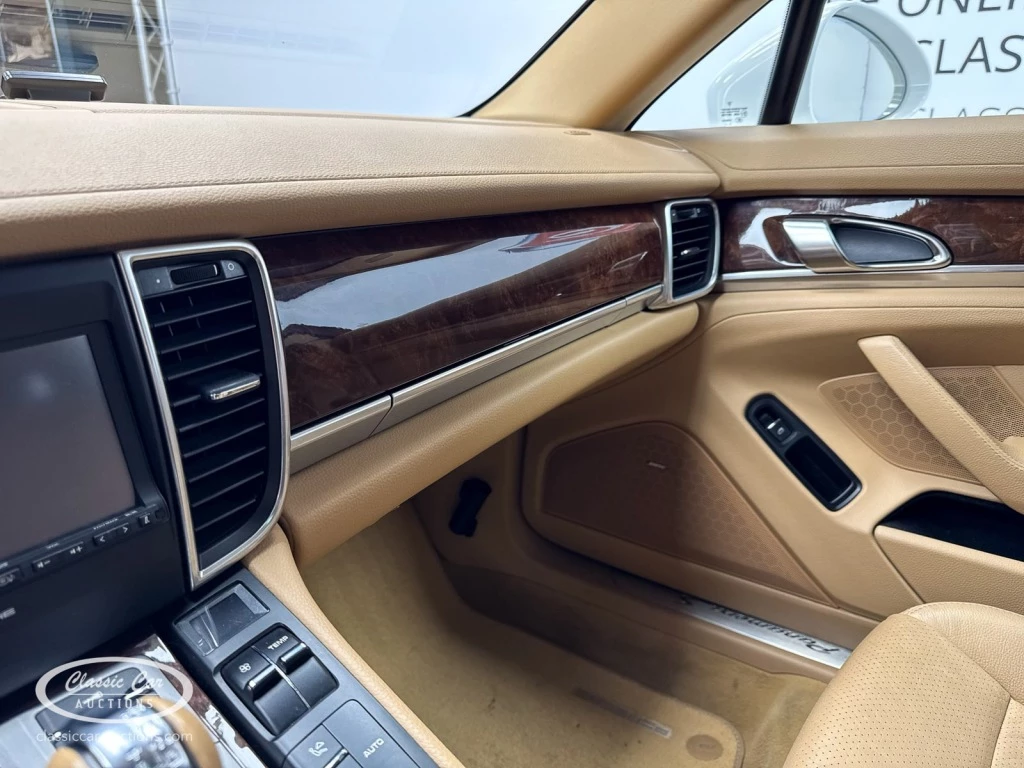 Hoofdafbeelding Porsche Panamera