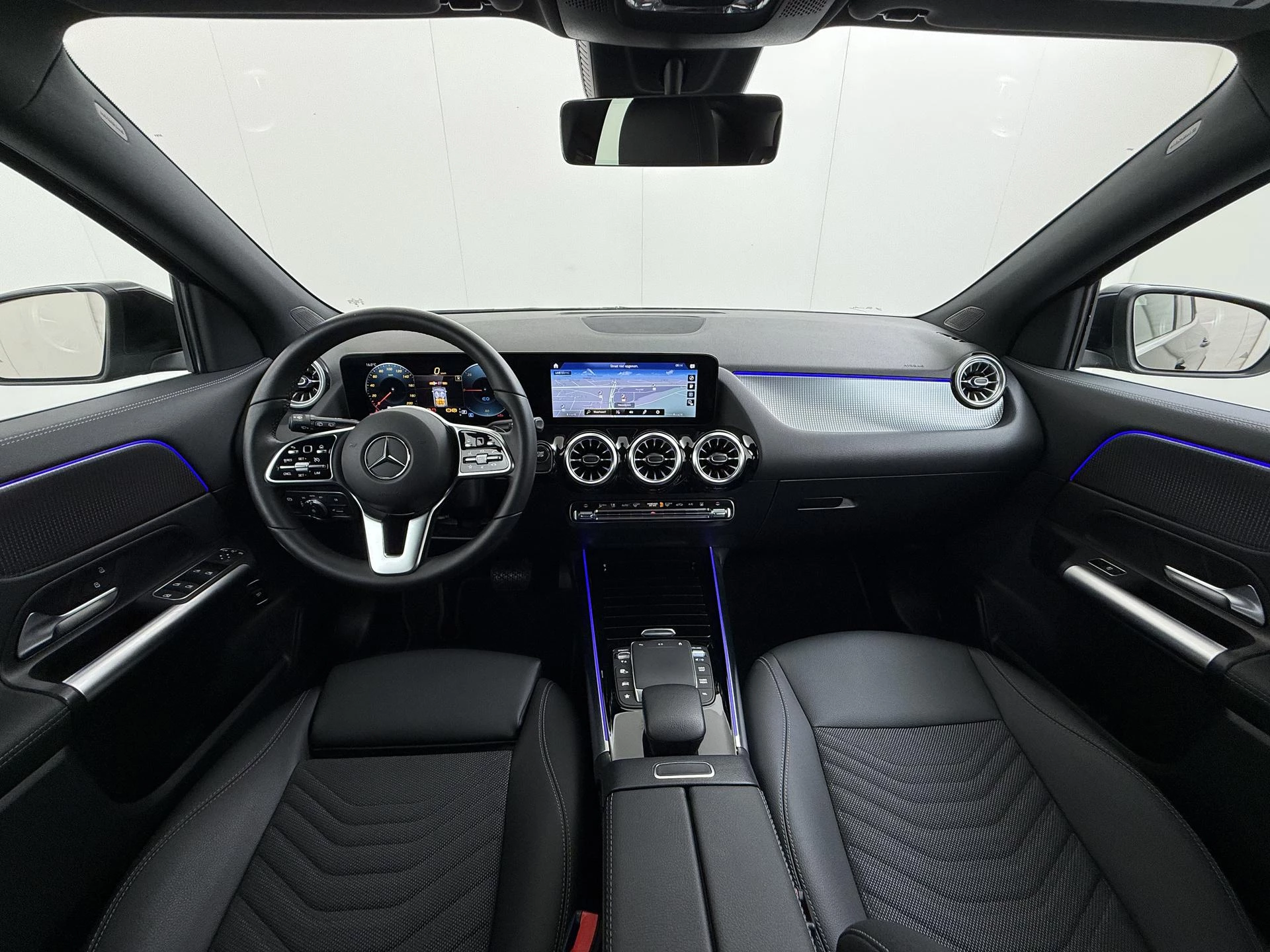 Hoofdafbeelding Mercedes-Benz EQA