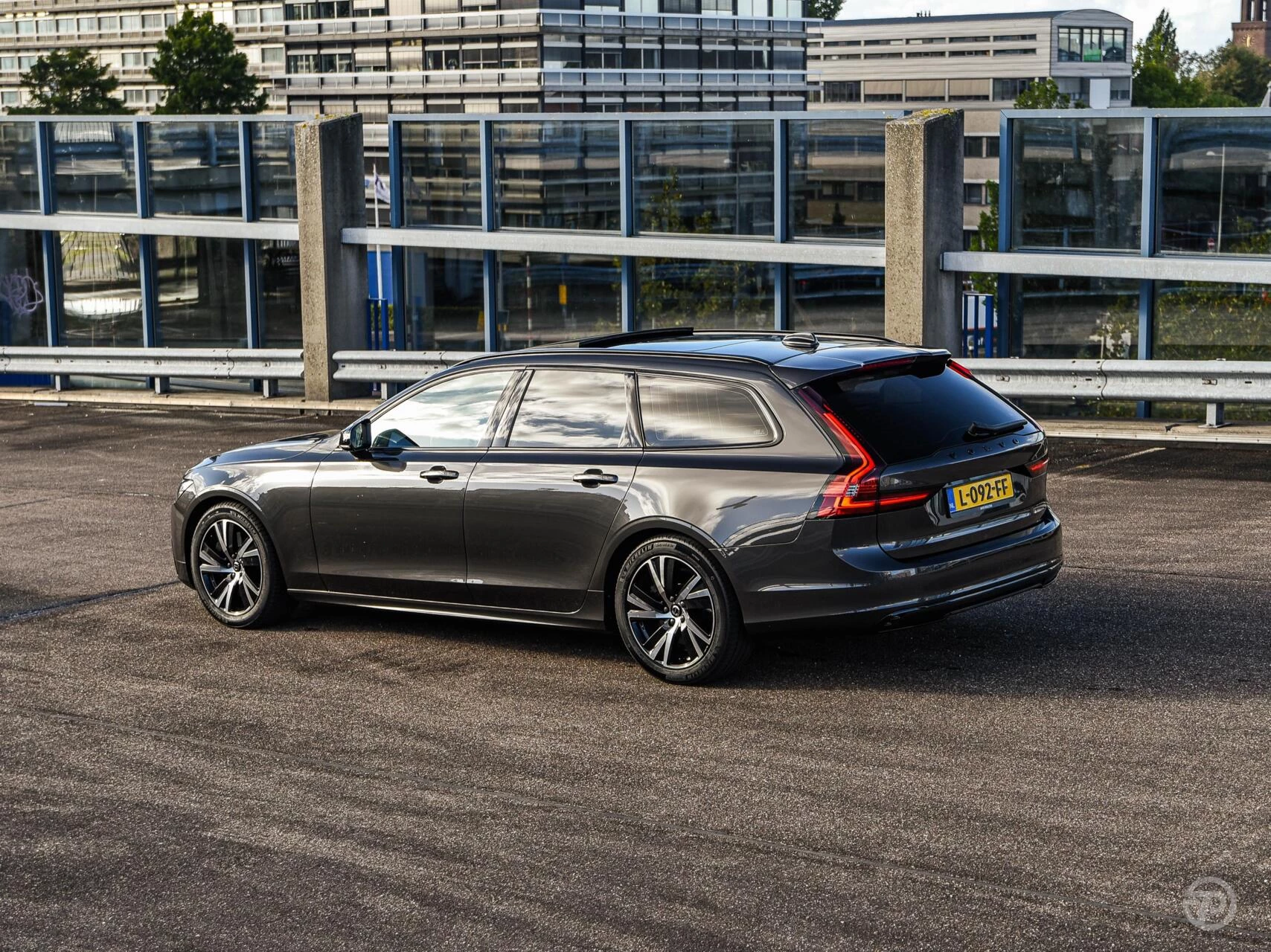 Hoofdafbeelding Volvo V90