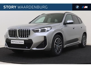 BMW X1 xDrive25e High Executive M Sport Automaat / Sportstoelen / M Adaptief onderstel / Comfort Access / Stoelverwarming / Adaptieve LED / Parking Assistant Plus / Head-Up / Live Cockpit Professional