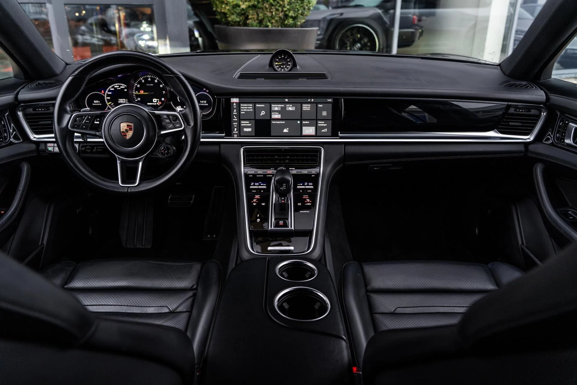 Hoofdafbeelding Porsche Panamera