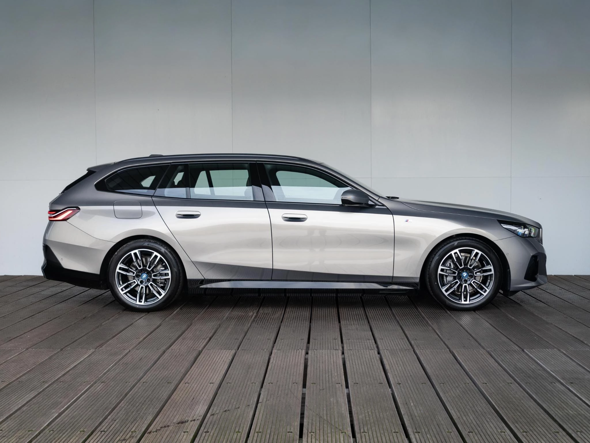 Hoofdafbeelding BMW i5