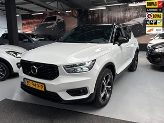 Volvo XC40 2.0 T4 AWD R-Design / Camera / Stoelverwarming
