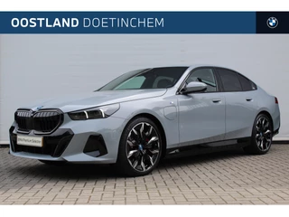 BMW 5 Serie 530e M Sport Automaat / Bowers & Wilkins / Adaptieve LED / Stoelventilatie / Comfort Access / Parking Assistant Plus / Stuurverwarming