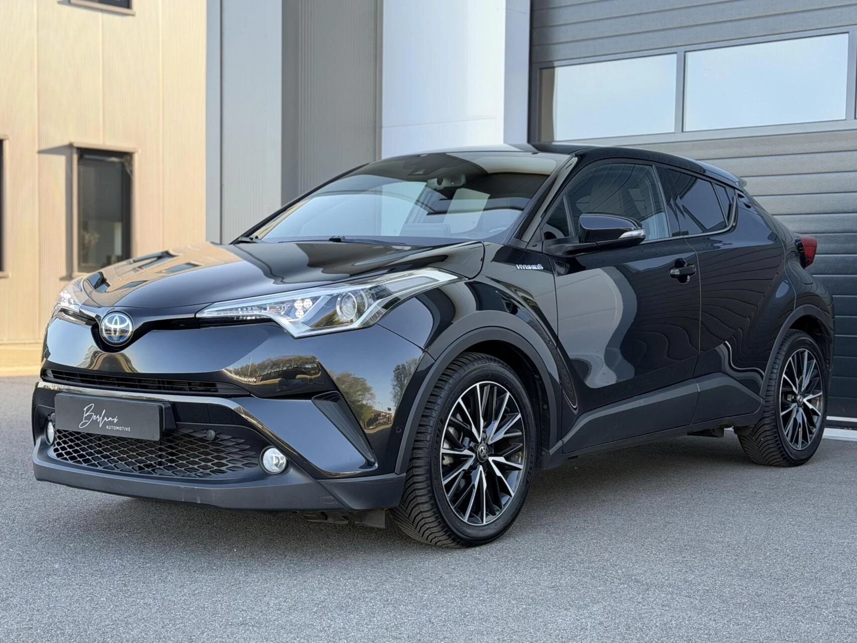 Hoofdafbeelding Toyota C-HR