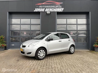 Toyota Yaris 1.0 VVTi Cool