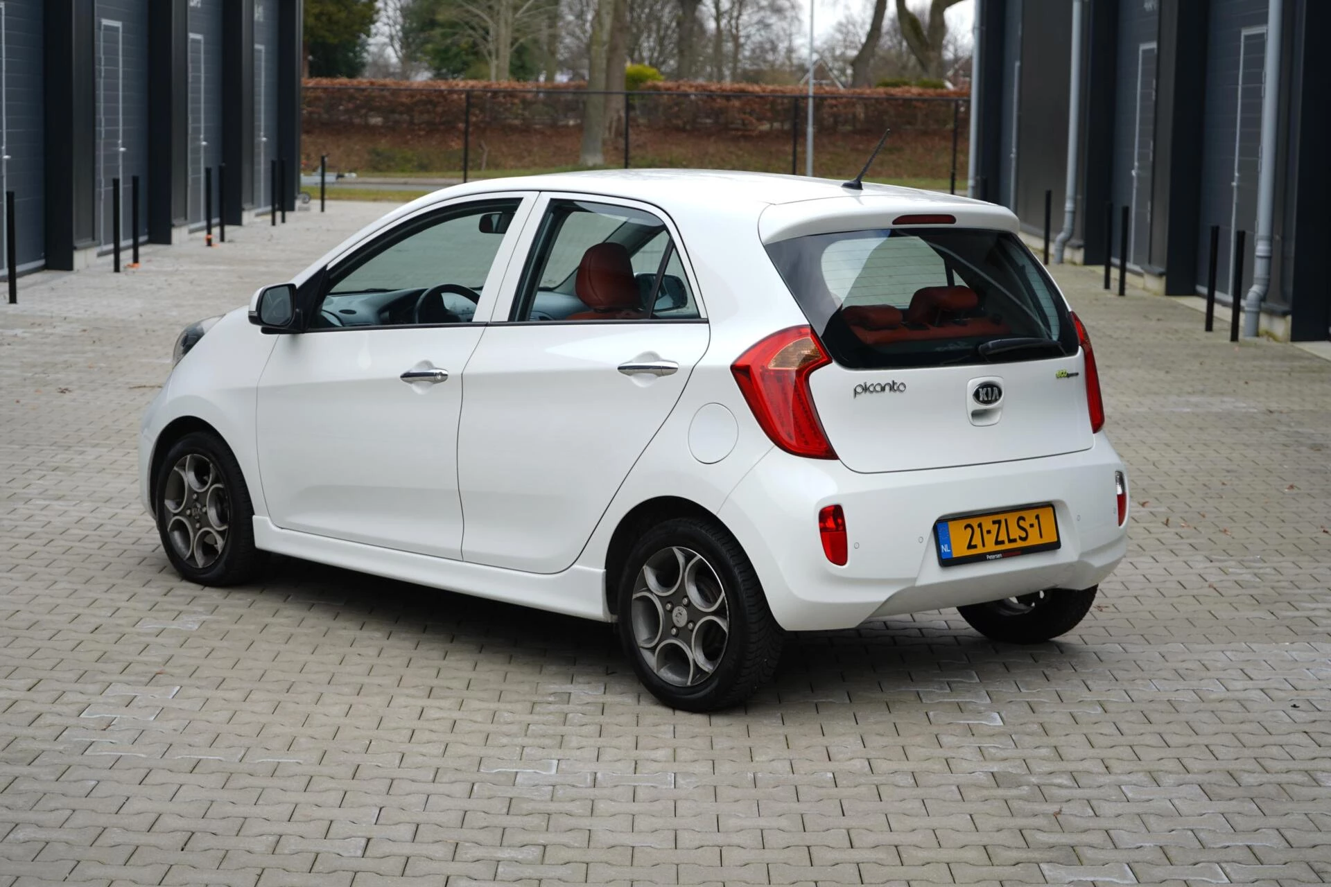 Hoofdafbeelding Kia Picanto
