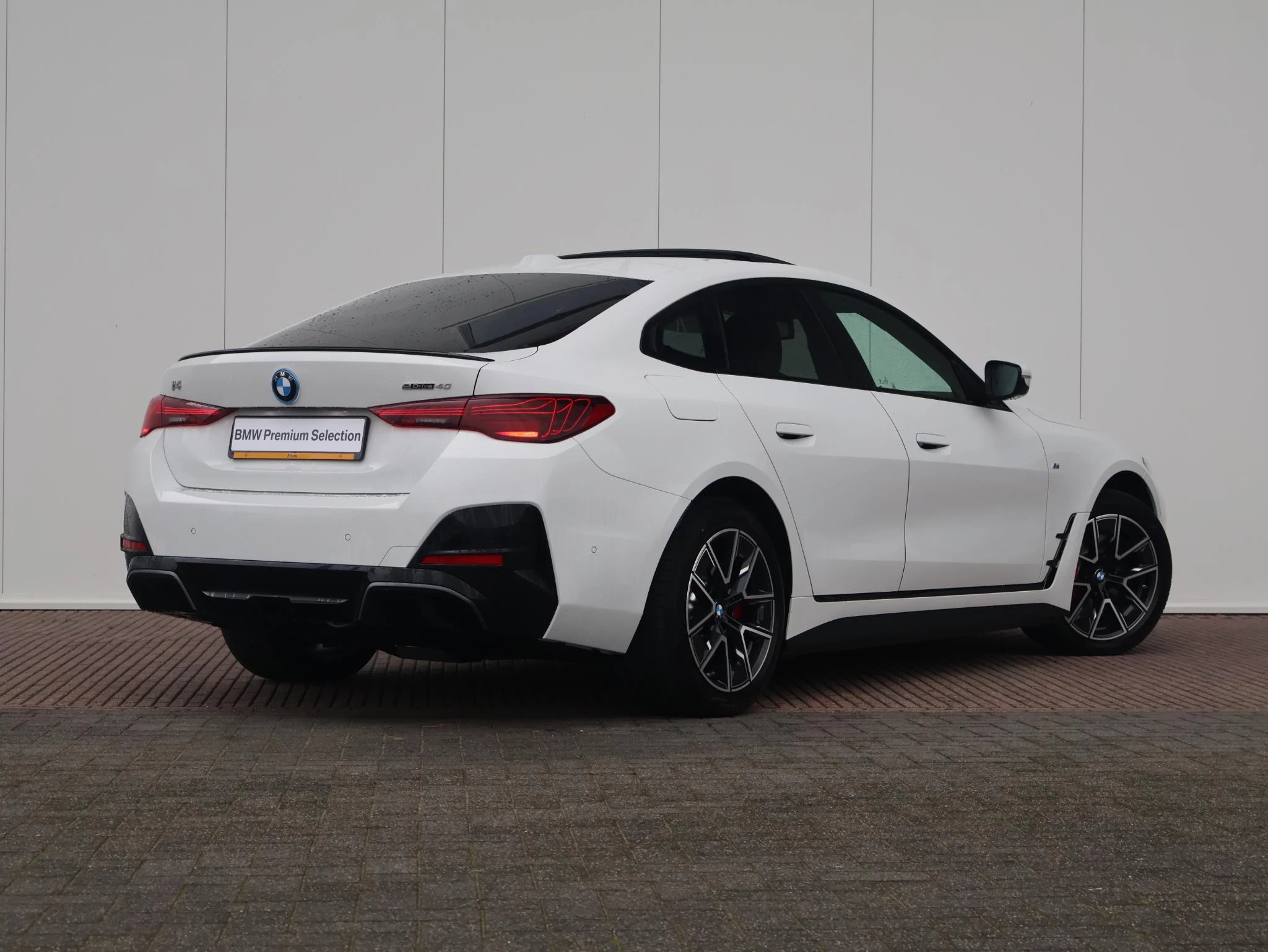 Hoofdafbeelding BMW i4