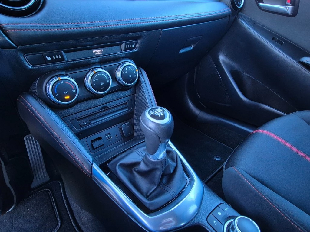 Hoofdafbeelding Mazda 2