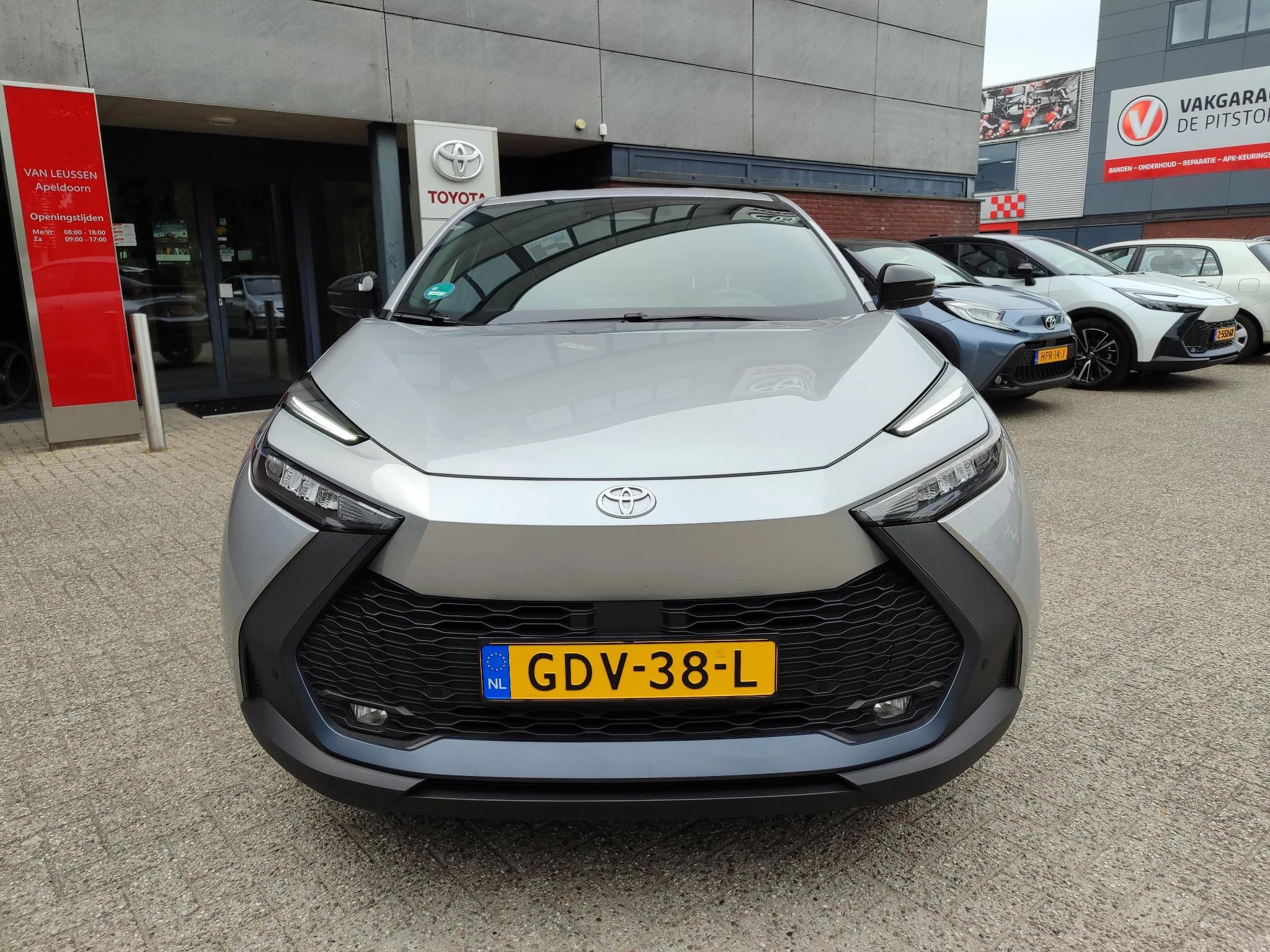 Hoofdafbeelding Toyota C-HR