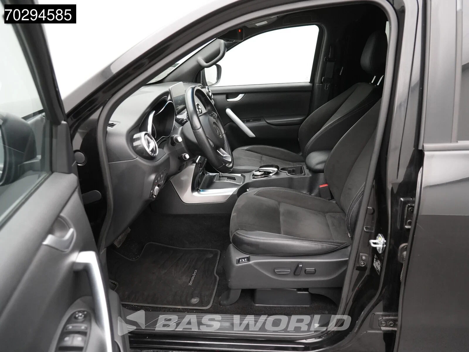 Hoofdafbeelding Mercedes-Benz X-Klasse